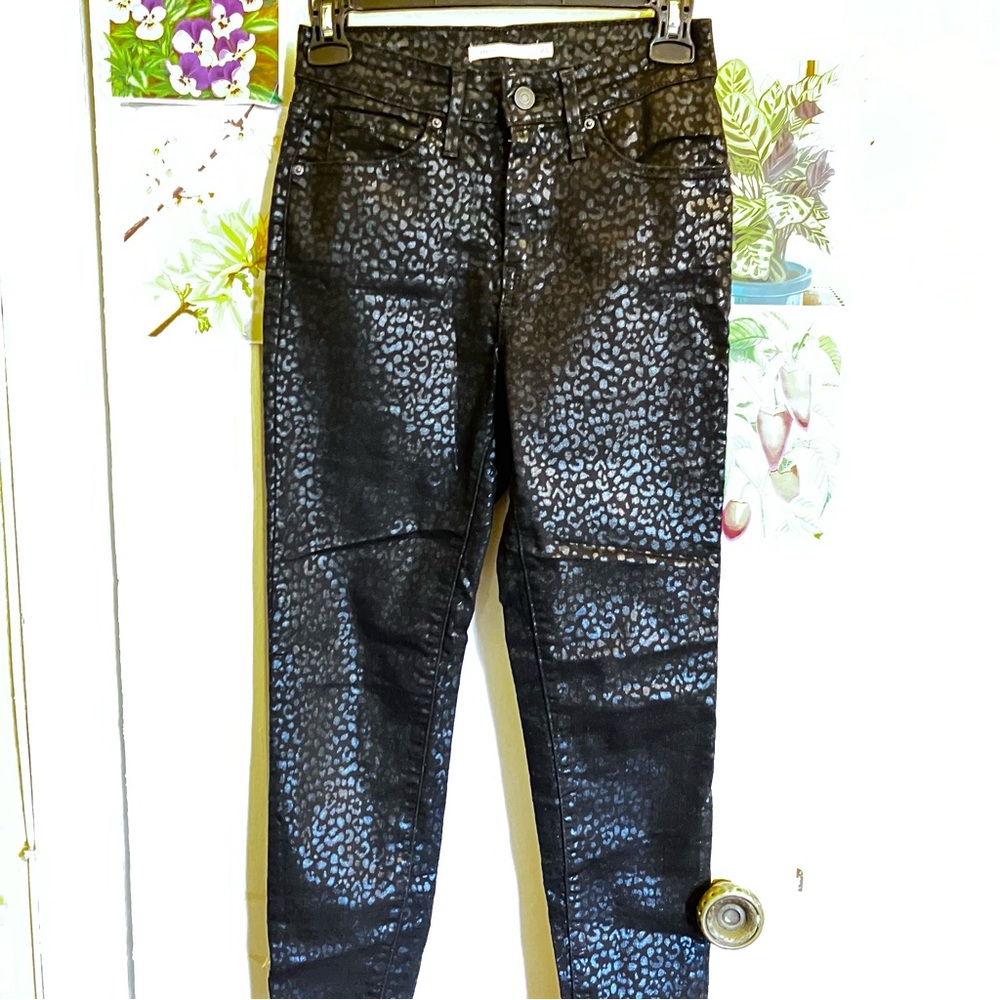 Vintage Levi Pant leopard print Size 25